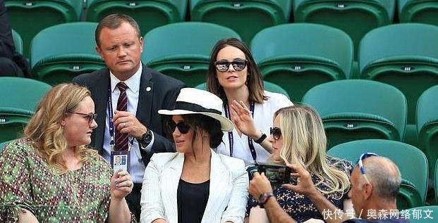 网球员的投 网球员的投